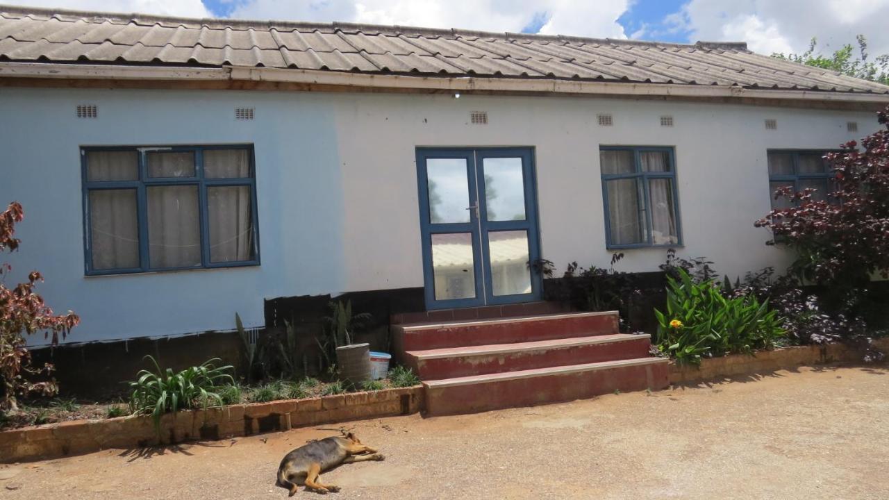 A Pousada Fish Eagle Backpackers Lusaka Exterior foto