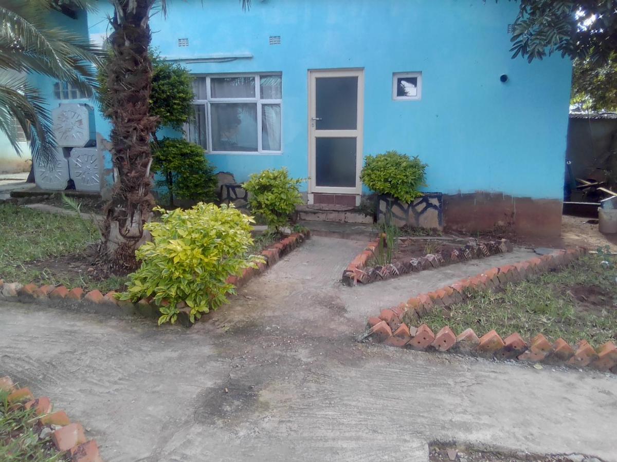 A Pousada Fish Eagle Backpackers Lusaka Exterior foto