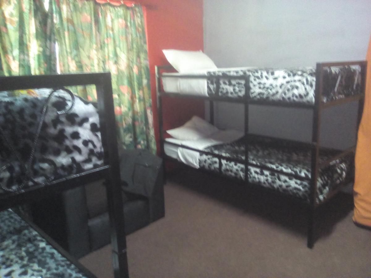 A Pousada Fish Eagle Backpackers Lusaka Exterior foto