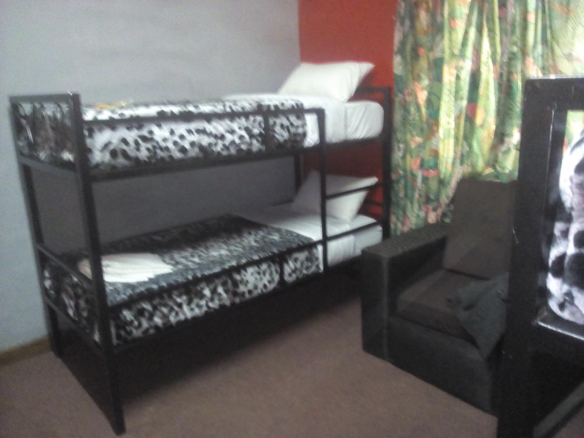 A Pousada Fish Eagle Backpackers Lusaka Exterior foto