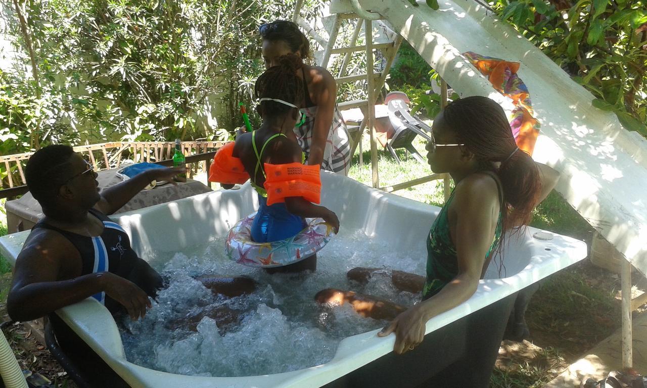 A Pousada Fish Eagle Backpackers Lusaka Exterior foto