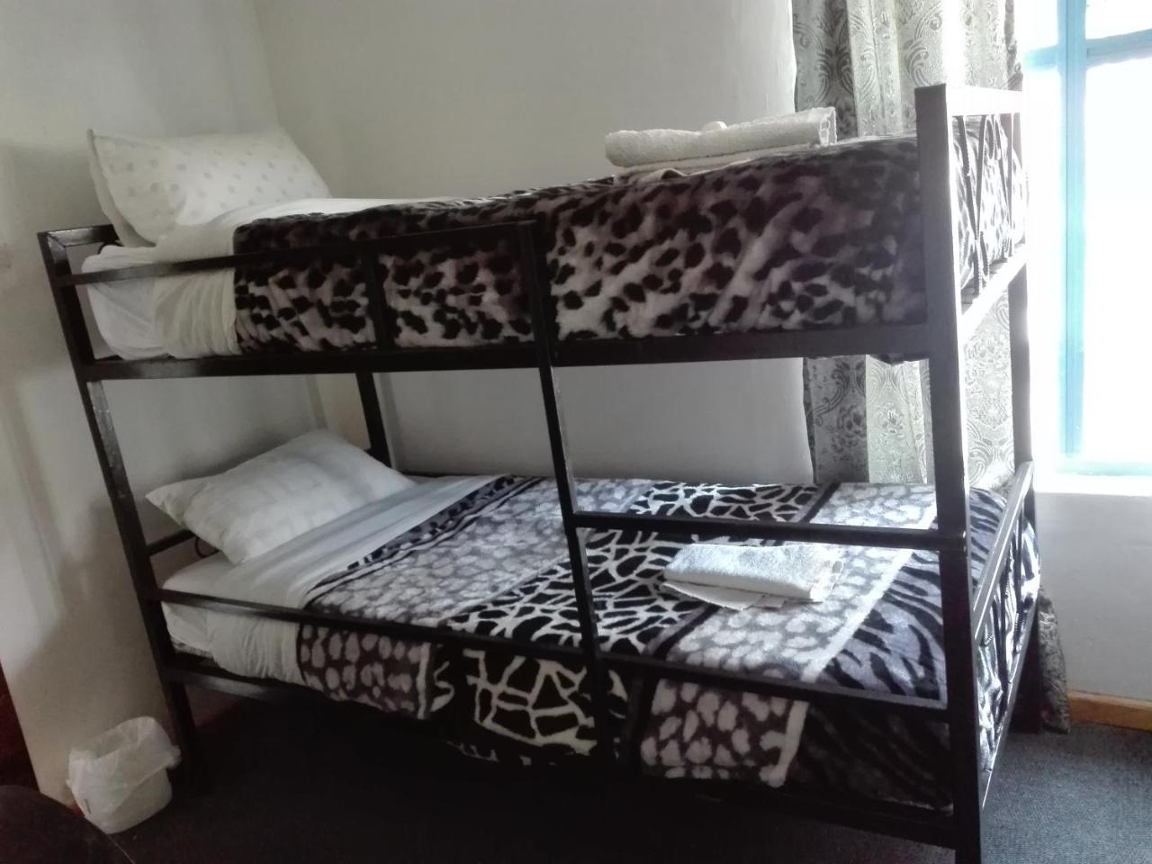 A Pousada Fish Eagle Backpackers Lusaka Exterior foto